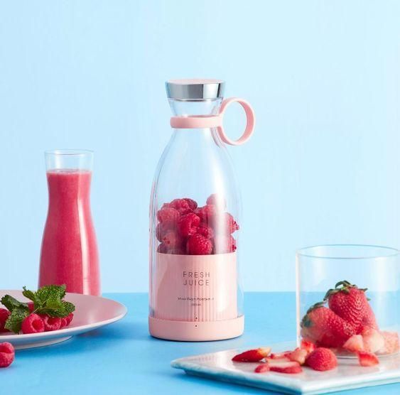 Mini Fusion Blender"** – Blend anywhere, anytime.